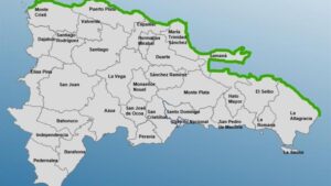 COE declara alerta verde en costa norte por oleaje peligroso