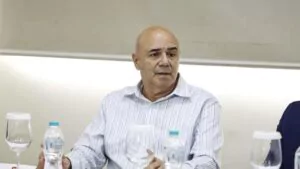 Familia de piloto dominicano detenido en Guinea sostiene que es inocente