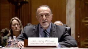 EE. UU. afirma que bandas criminales en Haití están a la defensiva por primera vez desde 2021