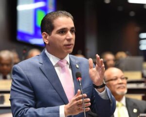 Víctor Fadul llama a la unidad del PLD rumbo al 2028