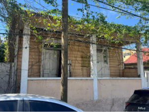 Expertos plantean plan urgente para rescatar patrimonio victoriano en Santiago