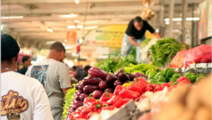 Producción local y mercados de productores: una estrategia clave para enfrentar los impactos de los conflictos internacionales