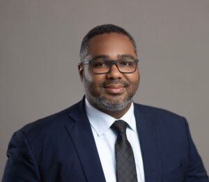 Acusaciones al gobierno por "reforma fiscal encubierta" en combustibles