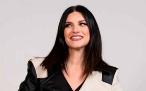 Laura Pausini arranca su gira mundial con un show épico en Pamplona