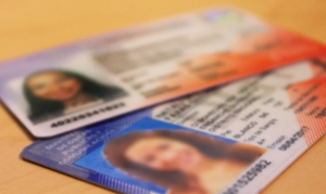 Cuestionan vigencia de licencias para mayores de 65 años