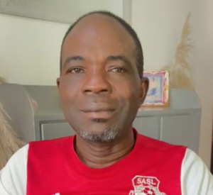 Padre solicita ayuda para trasplante de riñón de su hijo de 13 años