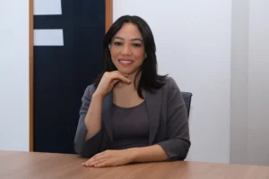 “No todas son chapeadoras”, dice Acevedo sobre comentario de Ministra