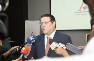 Yayo Sanz Lovatón afirma RD está preparada ante impacto de la crisis en Medio Oriente