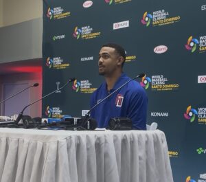 Julio Rodríguez dice se visualiza jugando con el Escogido