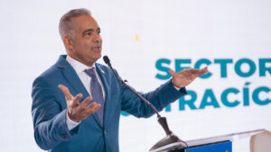 Destacan avances en modernización minera y potencial en tierras raras ante inversionistas en Toronto