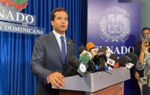 Omar Fernández reintroduce proyecto para eliminar anticipo a mipymes