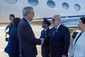 Abinader llega a Chile para investidura del presidente José Antonio Kast