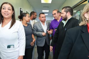 Director del SNS visita hospital en Moca y anuncia intervención inmediata