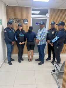 DICRIM encuentra sana y salva a adolescente de 16 años desaparecida en Santo Domingo Norte