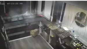 Aplazan medida de coerción contra detenidos por asalto a joyería