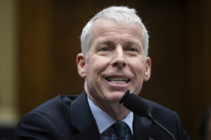 EE.UU. aún no está preparado para escoltar petroleros en el estrecho de Ormuz