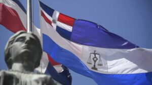 Presentan querella por intento de homicidio contra mujer que hirió agente de la Digesett