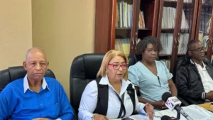 Enfermeras anuncian protesta frente al Palacio Nacional por incumplimiento laboral