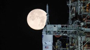 NASA anuncia misión histórica: astronautas viajarán alrededor de la Luna tras 50 años