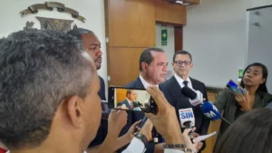 FP pide a la JCE acceso en tiempo real para supervisar cedulación y entrega de cédulas