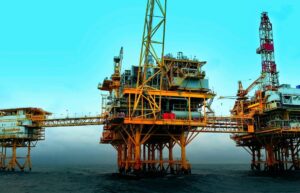 El petróleo supera los 100 dólares ante incertidumbre por tensiones entre EE.UU. e Irán