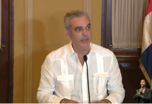 Gobierno se declara en sesión permanente ante alerta meteorológica en el país