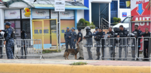 Desalojo en Teleofertas se realiza sin incidentes