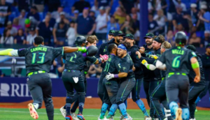 Rays vencen a Yankees con remontada inusual