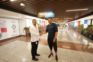 Dominicano varado en Vietnam regresa al país tras asistencia consular