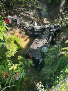 Accidente de escolta presidencial deja tres heridos en carretera Maimón–Puerto Plata