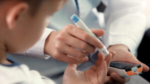 Hospital Hugo Mendoza atiende al 60% de niños con diabetes en el país