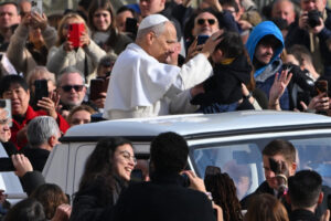 Papamóvil recorrerá Estados Unidos en campaña para apoyar a niños afectados por conflictos