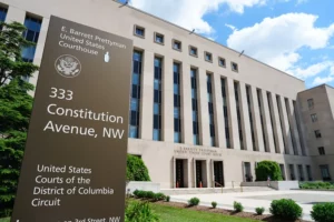 Imponen prisión preventiva a Cole Allen por intento de asesinato contra Trump