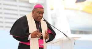 Obispo Castro Marte asegura que la economía dominicana muestra signos positivos