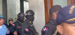 Imponen tres meses de prisión preventiva a Coronel Fausto Madé Ramírez por agresión a joven en Los Minas