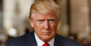 Trump dice que Irán solicitó un alto el fuego y evaluará si se abre Ormuz