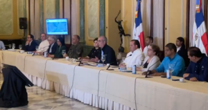 Abinader afirma que ayudas llegarán de forma paulatina mientras el Gobierno sigue en sesión permanente por lluvias