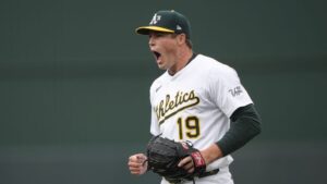 Mason Miller amplía racha sin permitir carreras y domina a sus rivales en Grandes Ligas