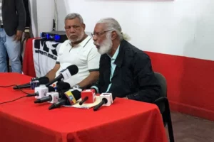 Juan Hubieres presidente de Fenantrano aplaza alza de pasajes y da 20 días al Gobierno