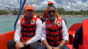 Defensa Civil supervisa la playa de Boca Chica y refuerza prevención durante Viernes Santo