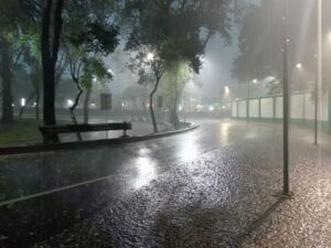 COE mantiene alerta verde en 11 provincias por lluvias