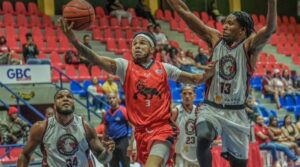 Ferreiras y Brown Jr. marcan el ritmo en triunfo de Gigantes sobre Leones