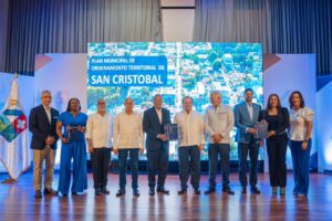 Gobierno presenta Plan de Ordenamiento Territorial de San Cristóbal para impulsar desarrollo urbano