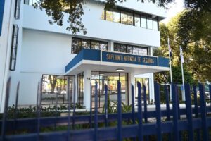 Llaman a prevenir riesgos por lluvias y revisar seguros por inundación