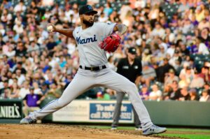 Sandy Alcántara lanza el primer partido completo de la temporada