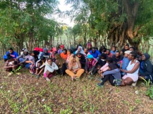 Ejército intercepta a 43 haitianos indocumentados en un platanal en Montecristi