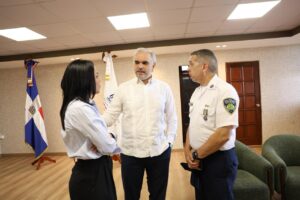 De Camps refuerza seguridad en escuelas públicas