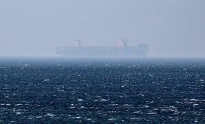 Irán dice que será posible «el paso seguro» por el estrecho de Ormuz durante dos semanas