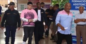 Tres meses de prisión preventiva para presunto cabecilla de banda tras muerte de joven en Santiago