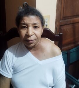 Hija pide a Salud Pública y Primera Dama ayuda para su madre con cáncer